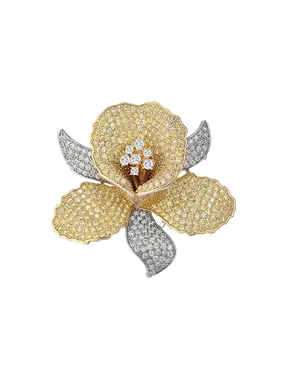 Luxurious Bicolor Flower-Shaped Brooch Gold