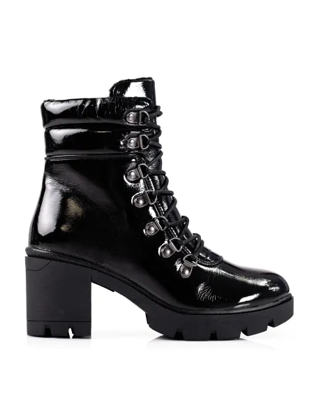 Women's insulated Shelovet worker boots made of patent leather