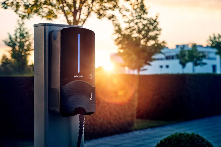 Webasto Pure II 11 KW uzlādes stacija elektromobiļu Wallbox