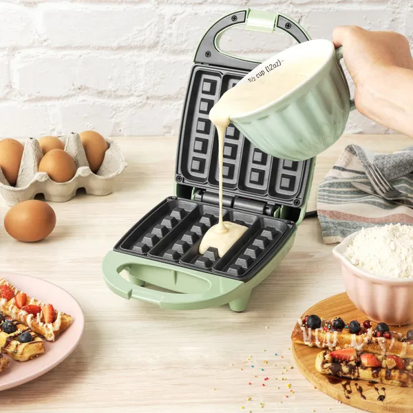 Petra PT5419NGRVDE Stick Waffle Maker, Green