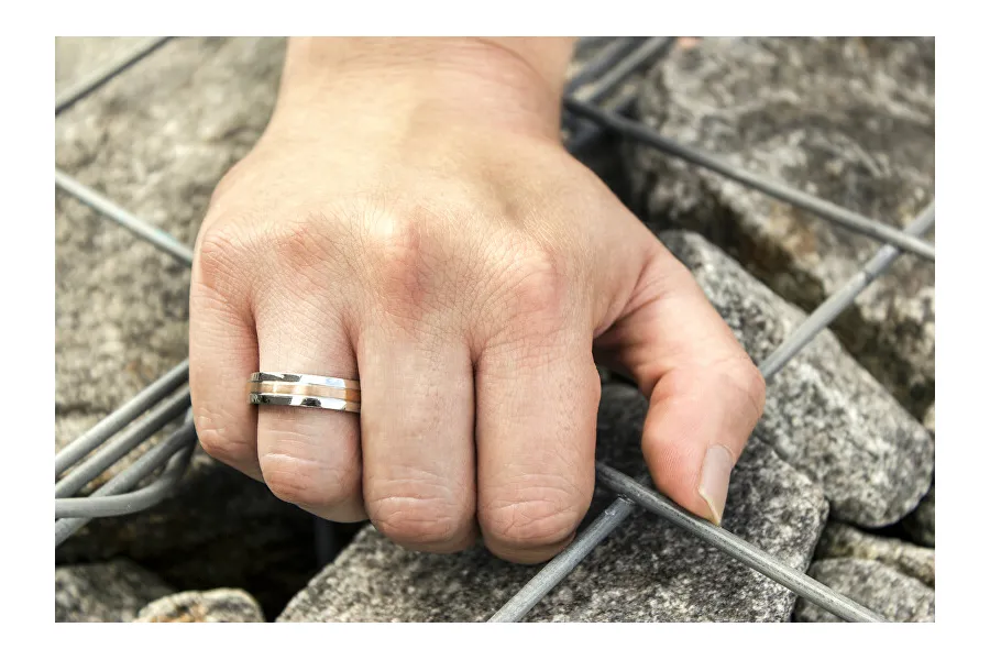 Bicolor wedding ring made of steel SPP10