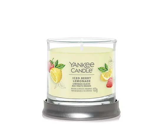 Aromatic candle Signature tumbler small Iced Berry Lemonade 122 g