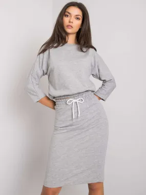 Gray two-piece set made of cotton.