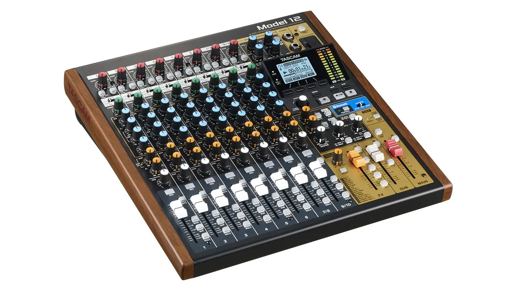 Tascam Model 12 12 kanāli 20 - 20000 Hz Melns, Koks