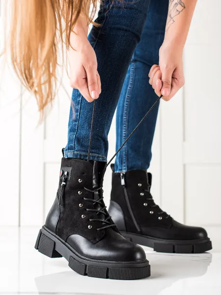 Lace-up boots on the Potocki platform