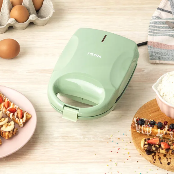 Petra PT5419NGRVDE Stick Waffle Maker, Green