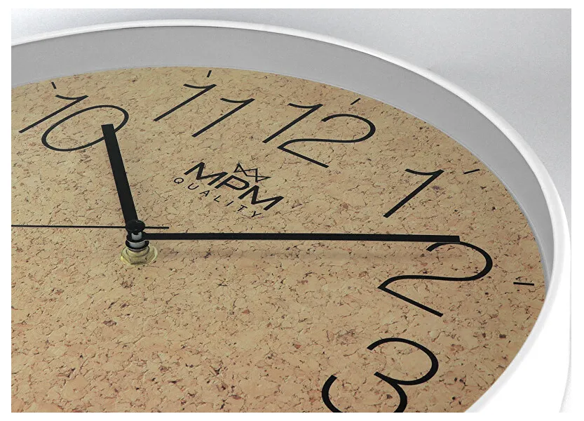 Wall clock E01.4046.0051