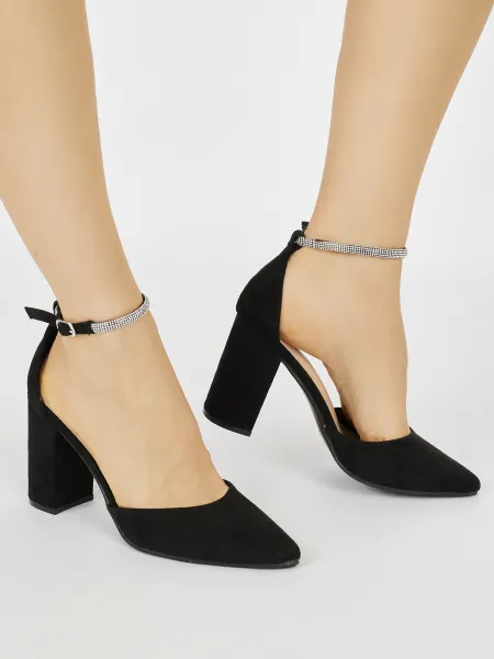 Suede black pumps with a block heel