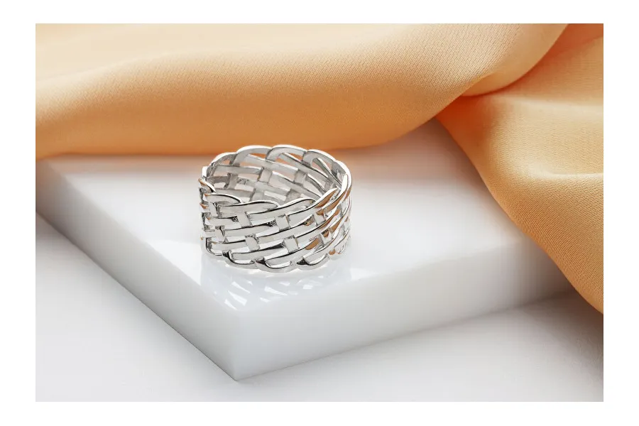 Solid silver ring RI065W
