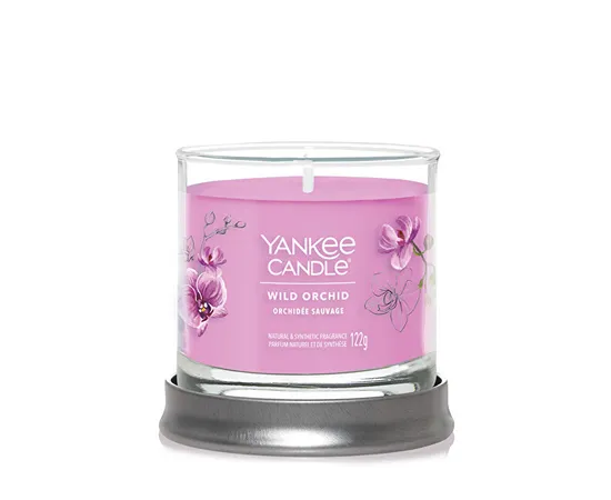 Aromatic candle Signature tumbler small Wild Orchid 122 g
