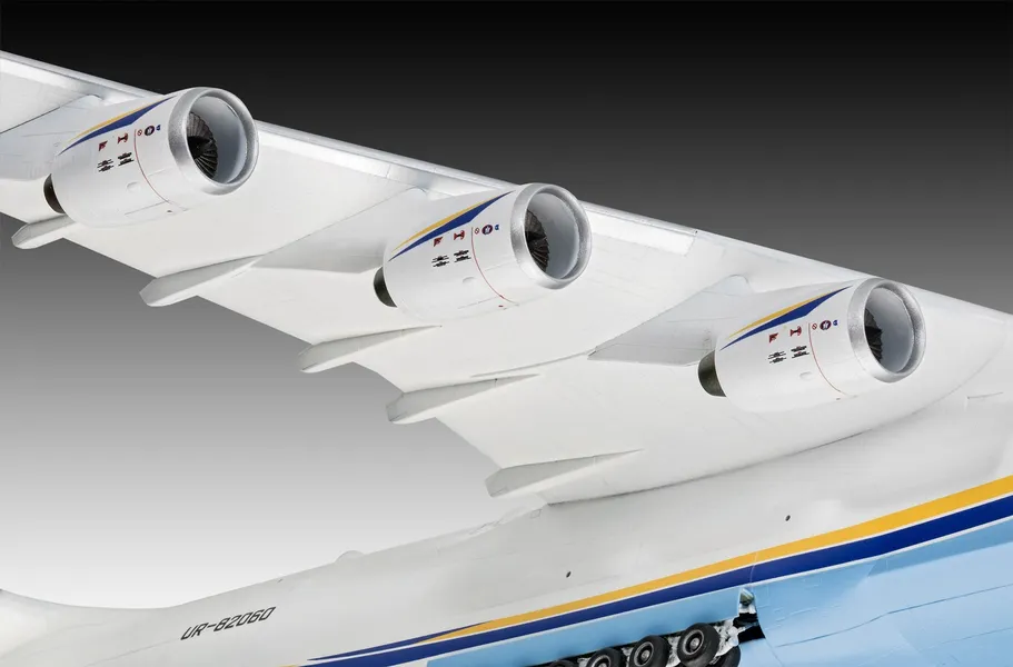 Plastic model Antonov AN-225 Mrija