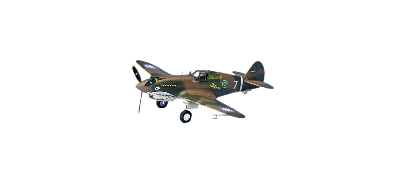 Plastic model P-40C Tomahawk