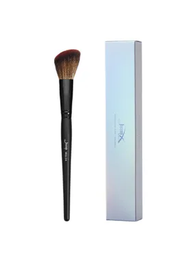 Angled Blush Brush MUL04