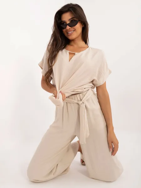 Women's beige summer set