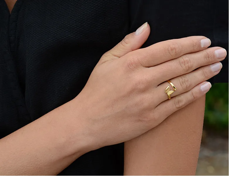 Romantic steel ring with butterfly