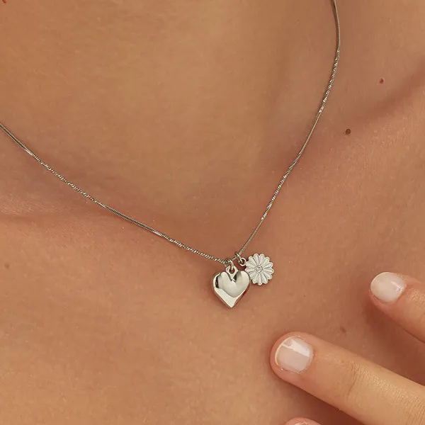 Delicate Heart and Daisy Necklace Feelings SFE01