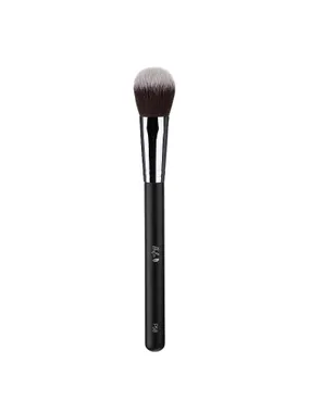 Brush for applying foundation and powder P58