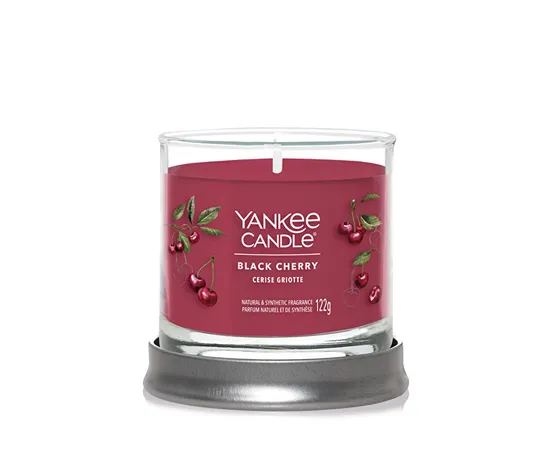 Aromatic candle Signature tumbler small Black Cherry 122 g
