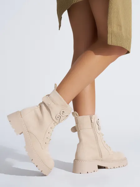 Women's suede beige workers