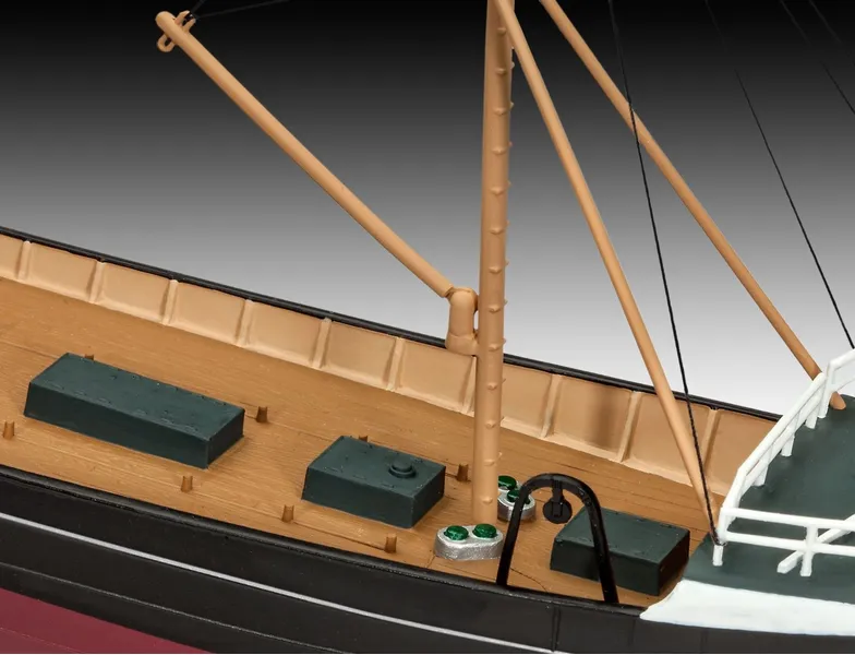 Revell Northsea Fishing Trawler