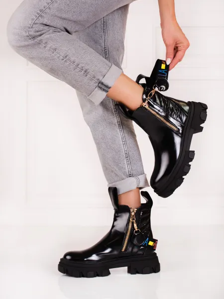 Women's boots on the Shelovet platform