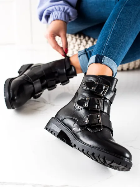 Padded black worker boots with Shelovet buckles