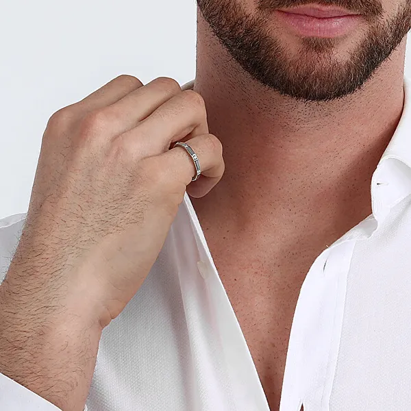 Stylish steel ring with Motown SALS85 crystals