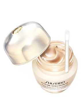 Brightening liquid make-up SPF 15 Future Solution LX (Total Radiance Foundation) 30 ml, 3 Golden