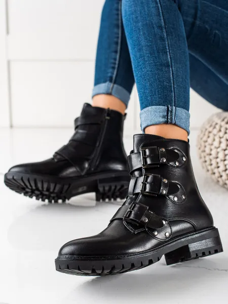 Padded black worker boots with Shelovet buckles